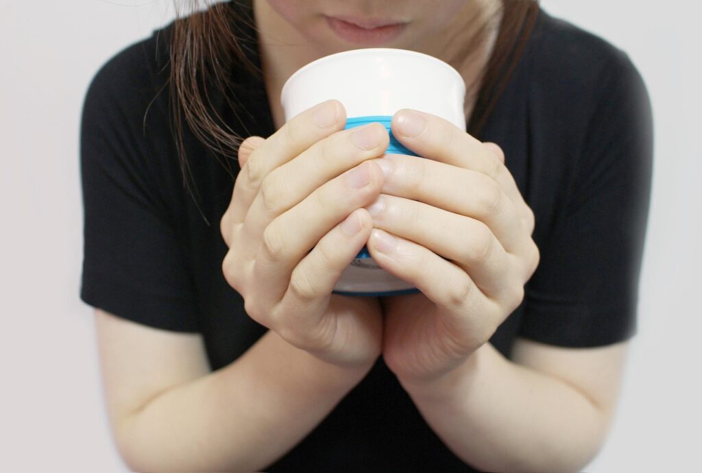高所得のひとり親が抱える悩みを相談する方法は？